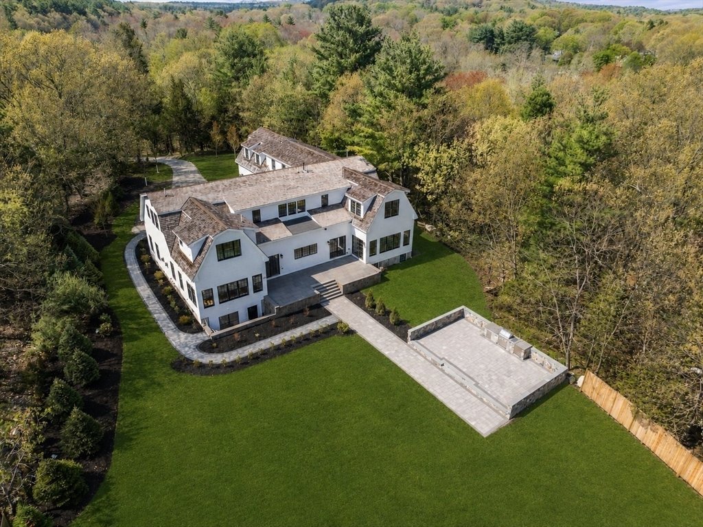 House in Weston, Massachusetts, United States 2 - 18025090