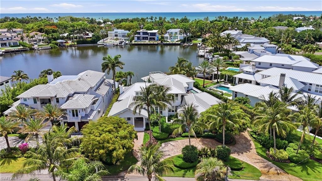 House in Naples, Florida, United States 1 - 18025097