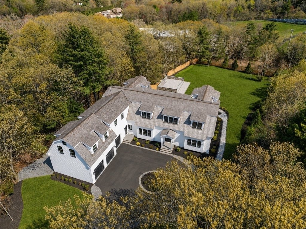 House in Weston, Massachusetts, United States 3 - 18025090