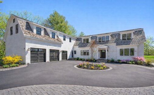 House in Weston, Massachusetts, United States 1