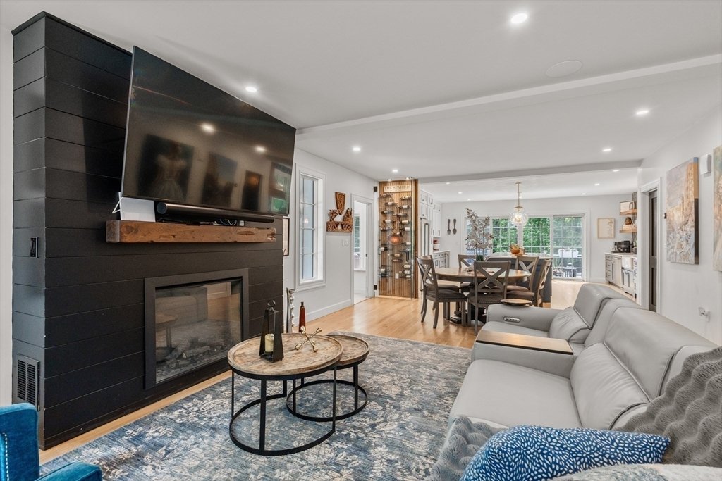 House in Hingham, Massachusetts, United States 3 - 18025093