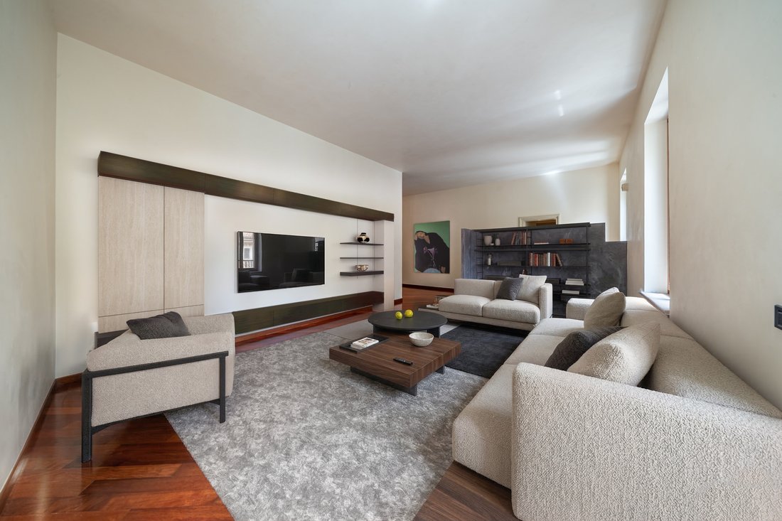 Apartment in Center, Verona, Veneto 3 - 18025223
