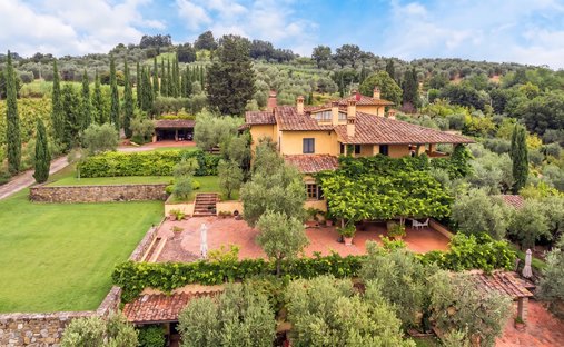 Villa in Poggio a Caiano, Tuscany, Italy 1
