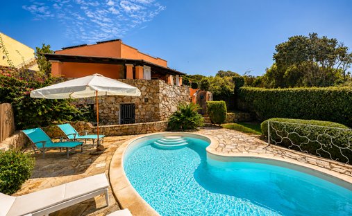 Villa in Lungòni/Santa Teresa Gallura, Sardinien, Italien 1