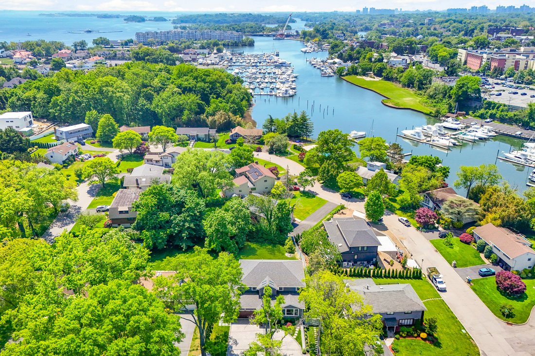 House in New Rochelle, New York, United States 3 - 18025384