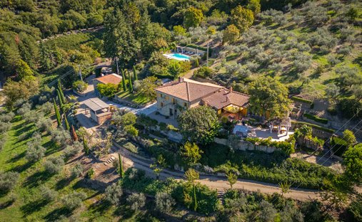 Country House in Castiglion Fiorentino, Tuscany, Italy 1