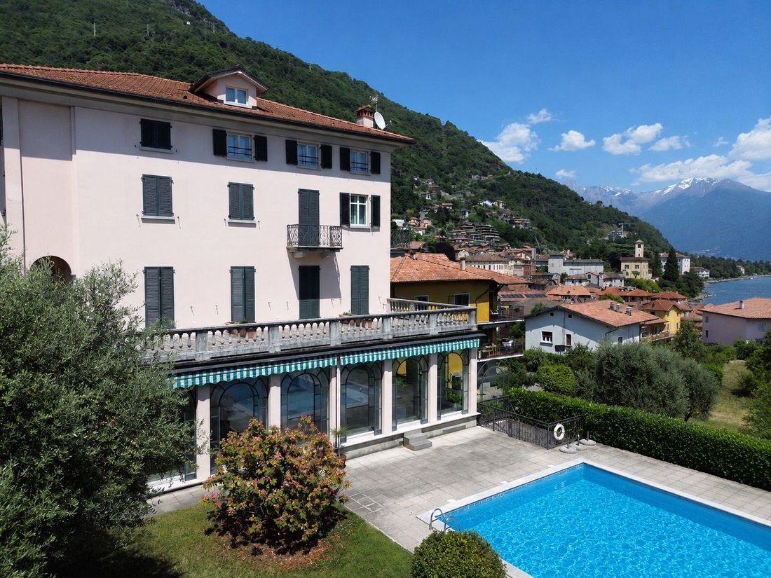 Villa in Gravedona ed Uniti, Lombardy, Italy 1 - 18025392