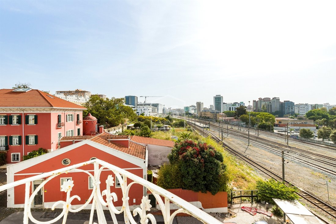 Apartment in Avenidas Novas, Lisbon, Portugal 1 - 18028386
