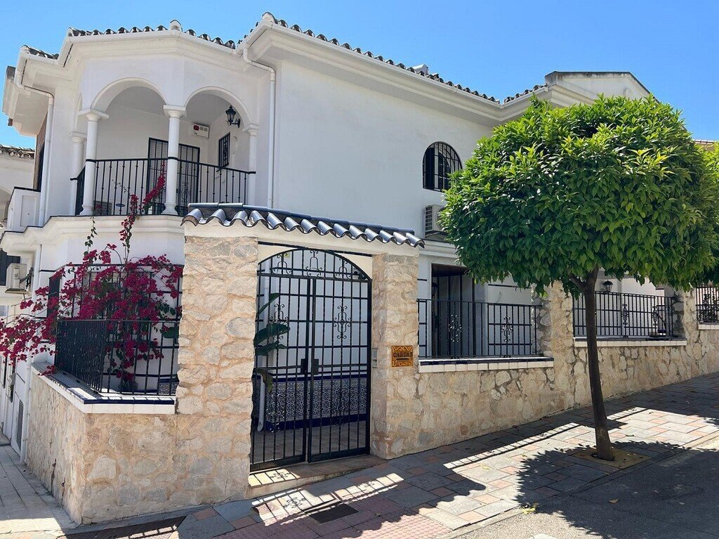 Villa in Fuengirola, Andalusia, Spain 1 - 18028637