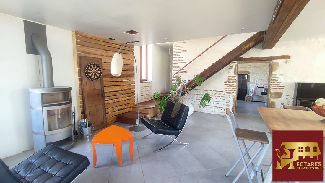 Villa in Chalamont, Auvergne-Rhône-Alpes, France 3 - 18027836