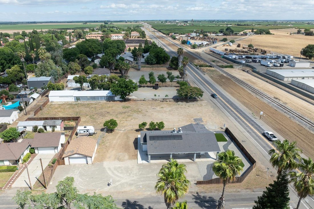 Patterson, California, United States 2 - 18031232