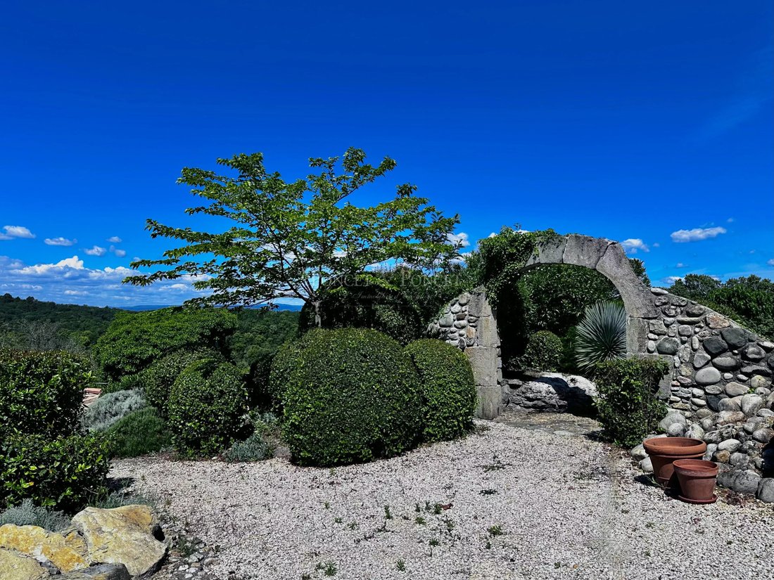 Estate in Lagorce, Auvergne-Rhône-Alpes, France 4 - 18027383