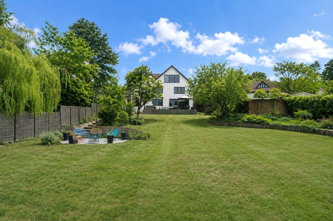 House in Lower Bourne, England 4 - 18025834