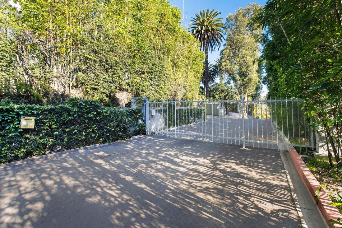 House in Los Angeles, California, United States 3 - 18028089