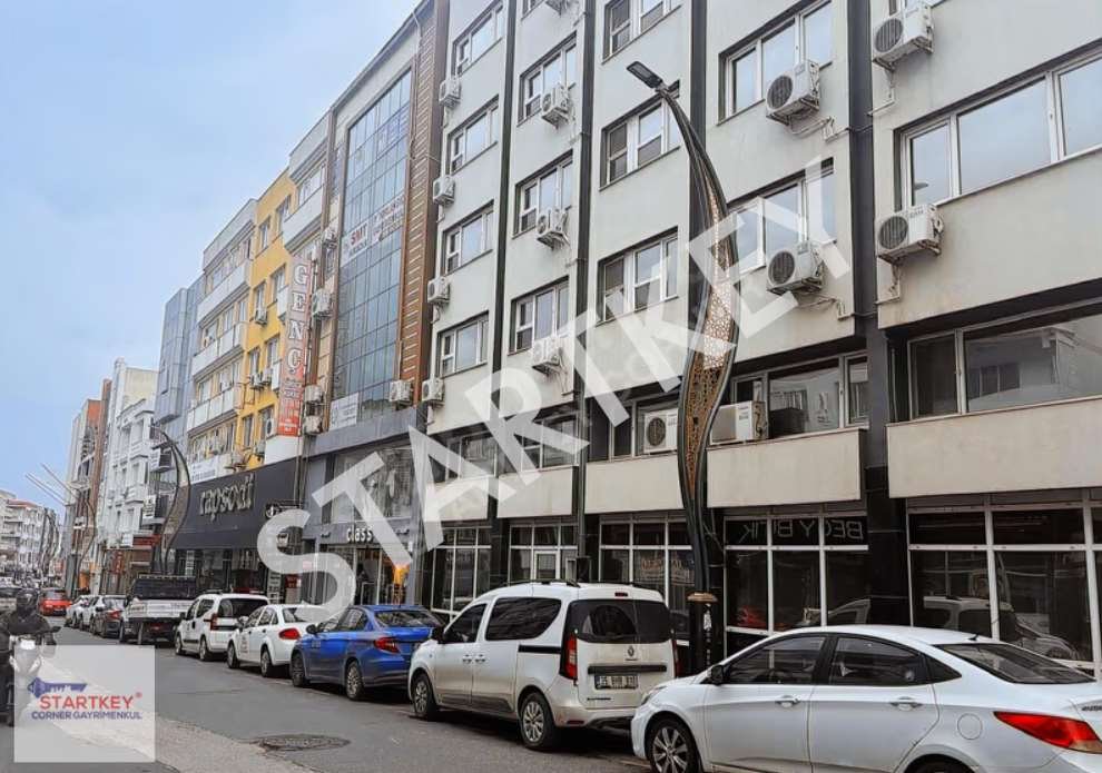 İzmir, İzmir, Turkey 2 - 18026172