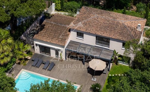 Villa in Gassin, Provence-Alpes-Côte d'Azur, France 1