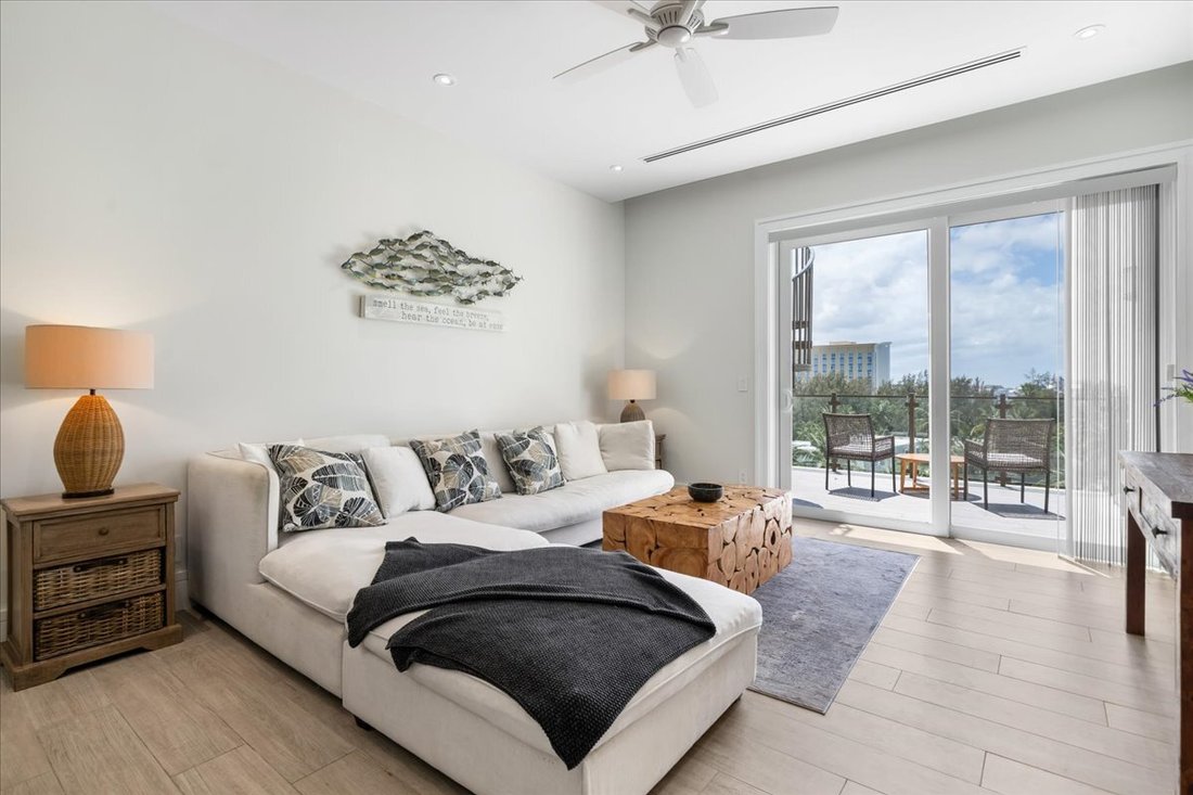 Condo in The, New Providence, The Bahamas 1 - 18028128