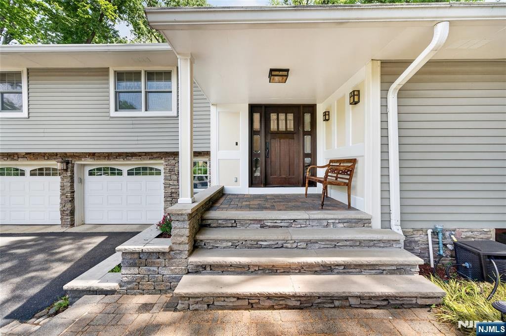 House in Saddle River, New Jersey, United States 3 - 18031573