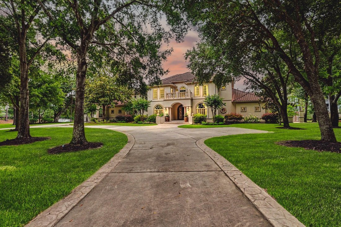 House in Tomball, Texas, United States 3 - 18027049