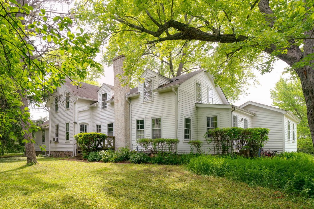 House in Libertyville, Illinois, United States 1 - 18030369