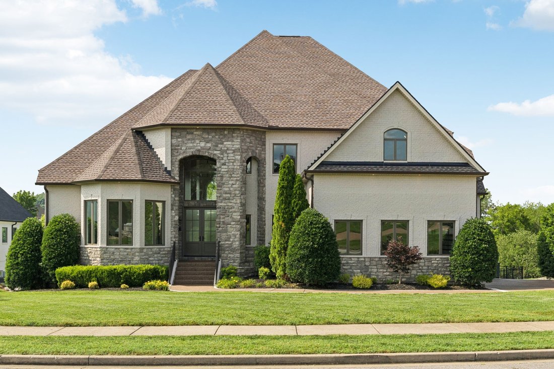 House in Gallatin, Tennessee, United States 2 - 18029327