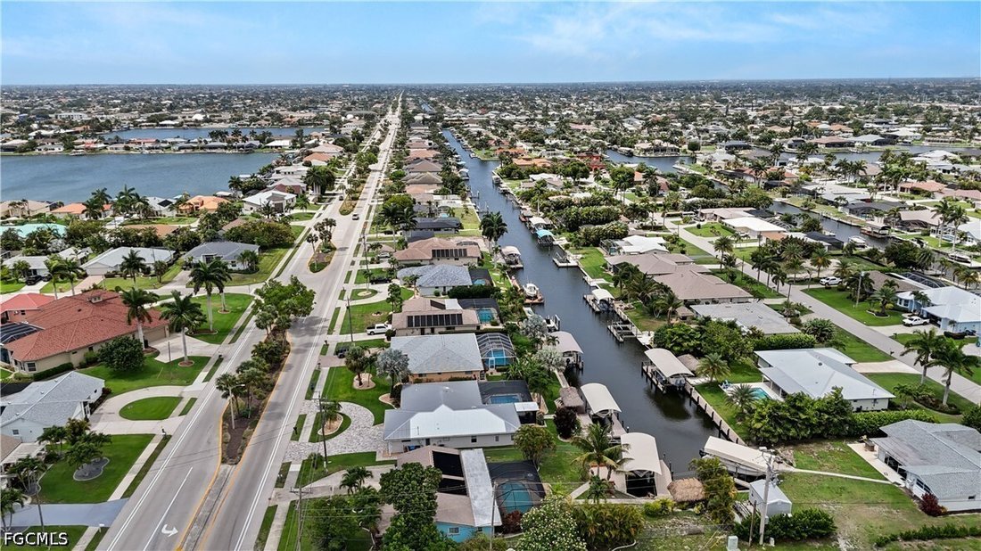 House in Cape Coral, Florida, United States 4 - 18031990