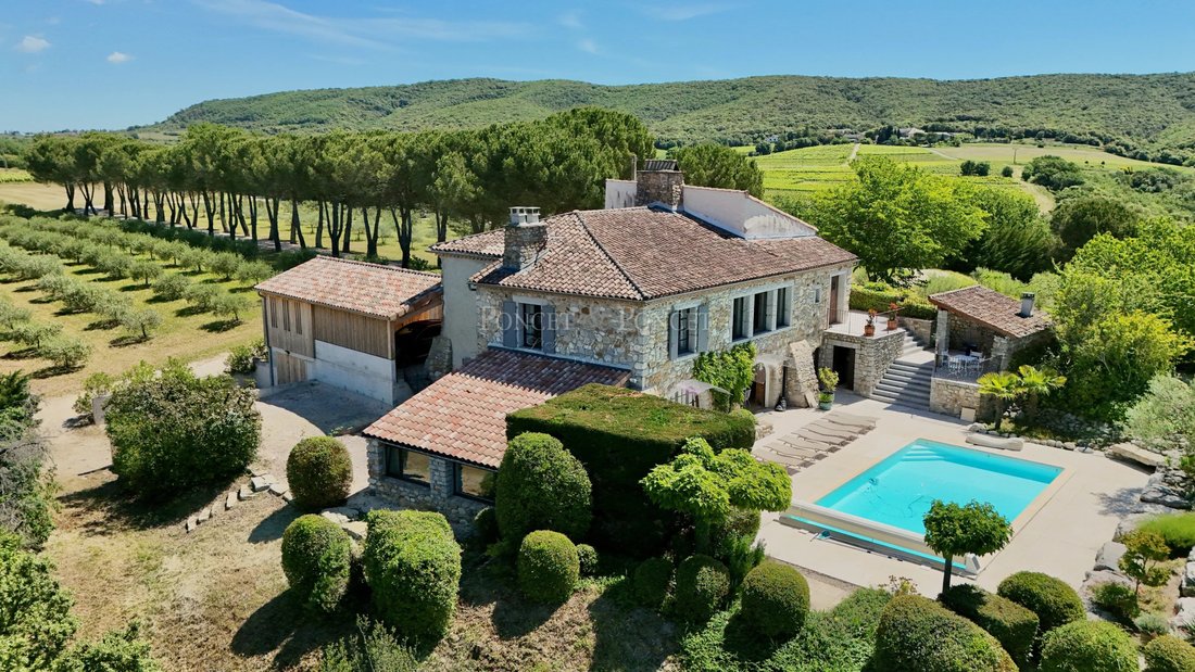 Estate in Lagorce, Auvergne-Rhône-Alpes, France 1 - 18027383