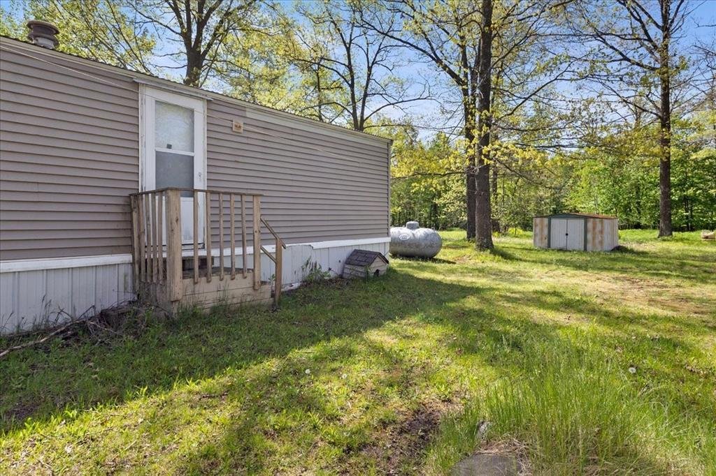 Cadott, Wisconsin, United States 5 - 18028969
