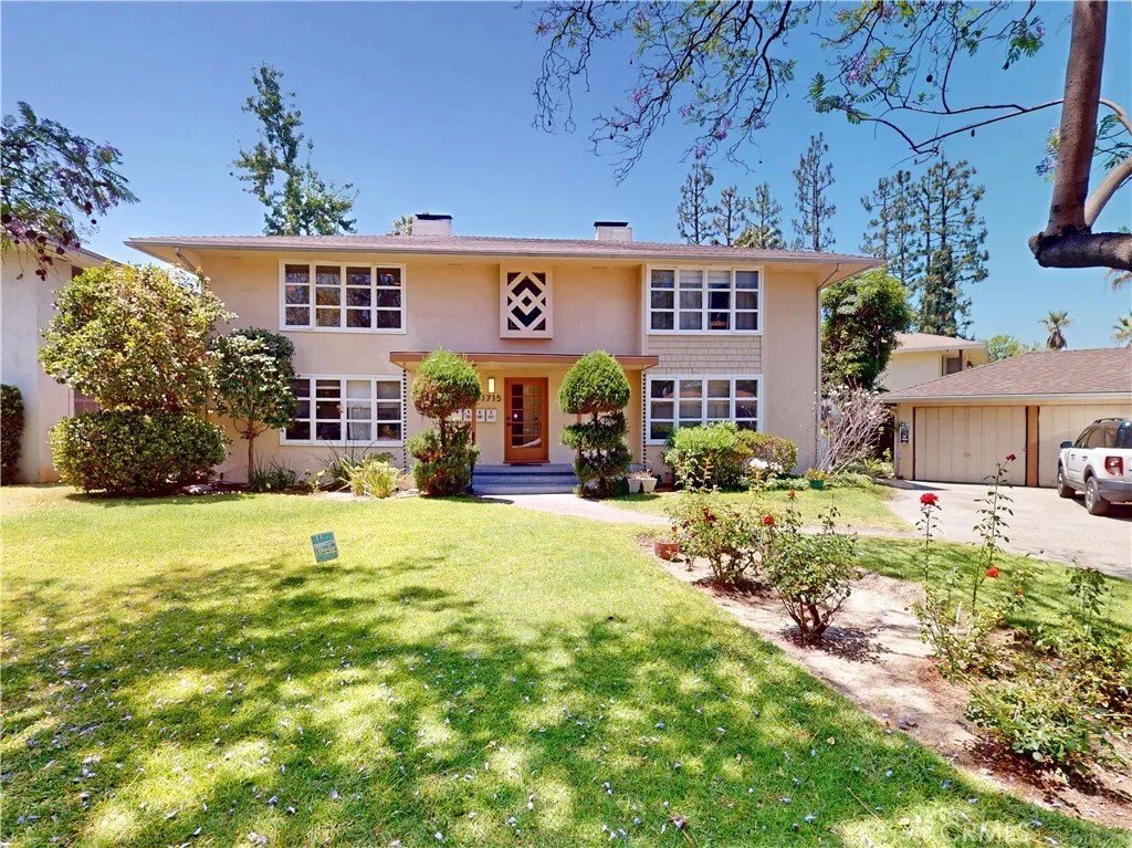 South Pasadena, California, United States 1 - 18030078