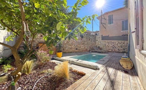 Villa in Le Faron-Fort-Rouge, Toulon, France 1