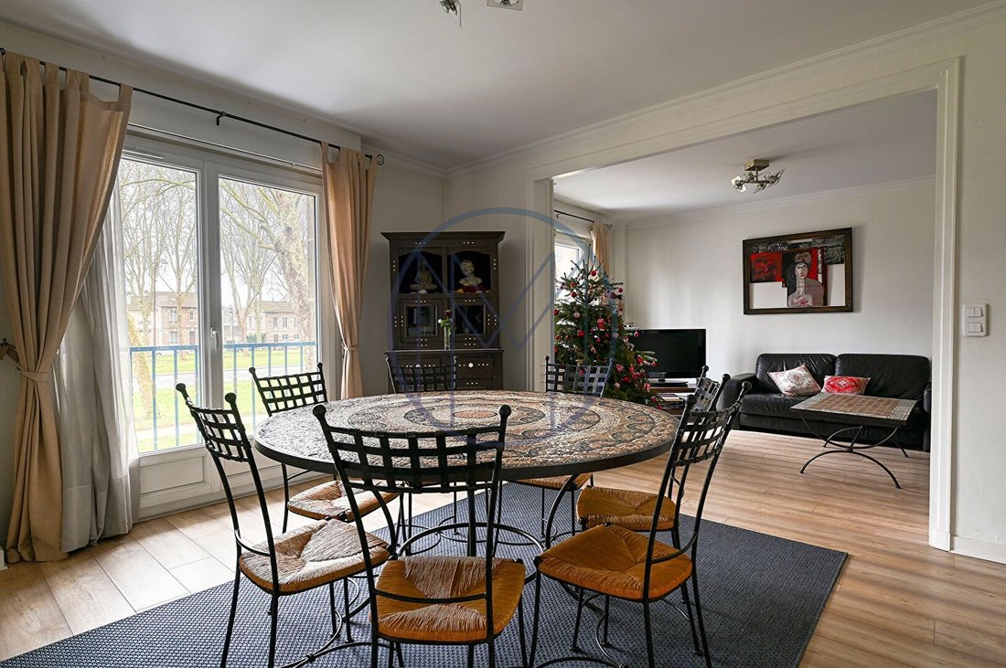 Apartment in Domaine National du Château, Versailles, France 1 - 18029531