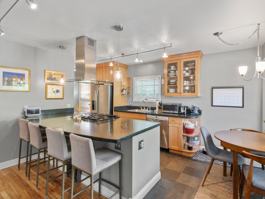 House in Salt Lake City, Utah, United States 5 - 18028855