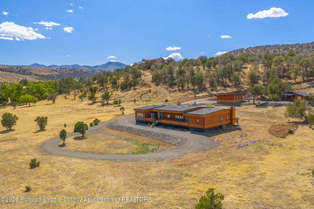 House in Capitan, New Mexico, United States 5 - 18028123