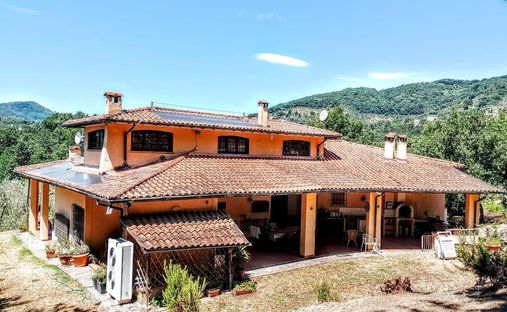 Villa a Area Monte San Quirico - Sant'Alessio, Lucca, Toscana 1