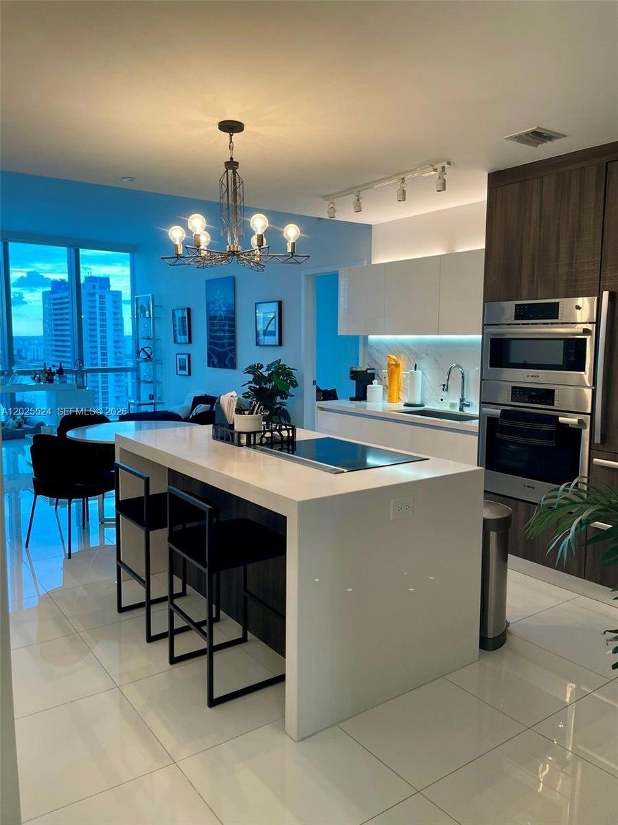 Condo in Miami, Florida, United States 4 - 18008058