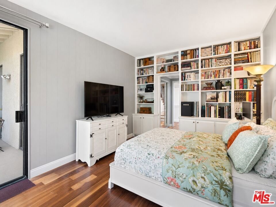 Condo in Altadena, California, United States 5 - 18028702