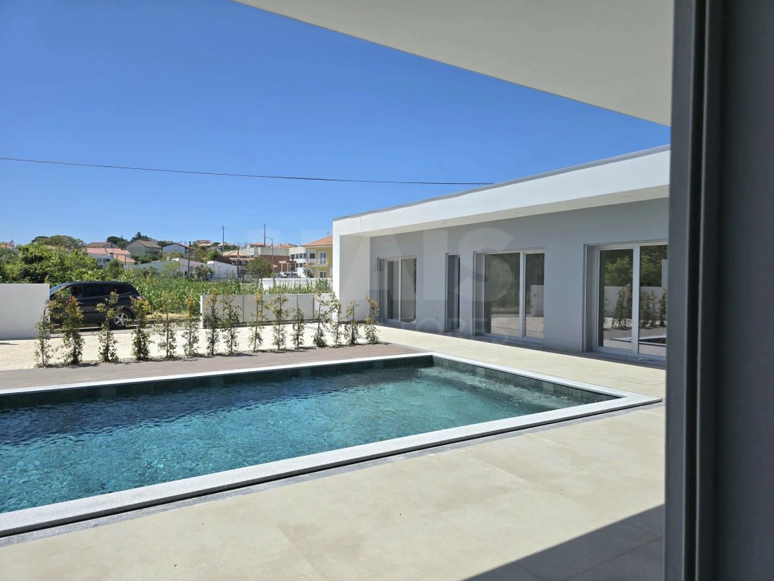 Villa in Nadadouro, Leiria District, Portugal 2 - 18027572