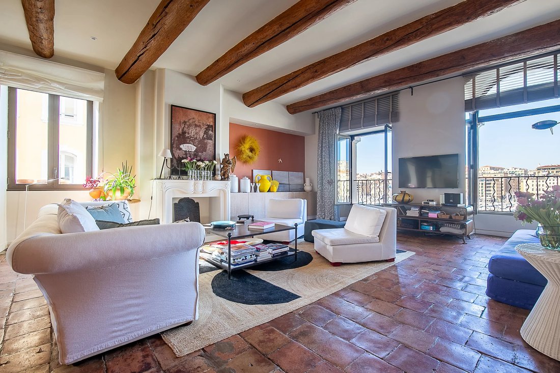 Apartment in Opéra, 1er Arrondissement, Marseille 2 - 18027513