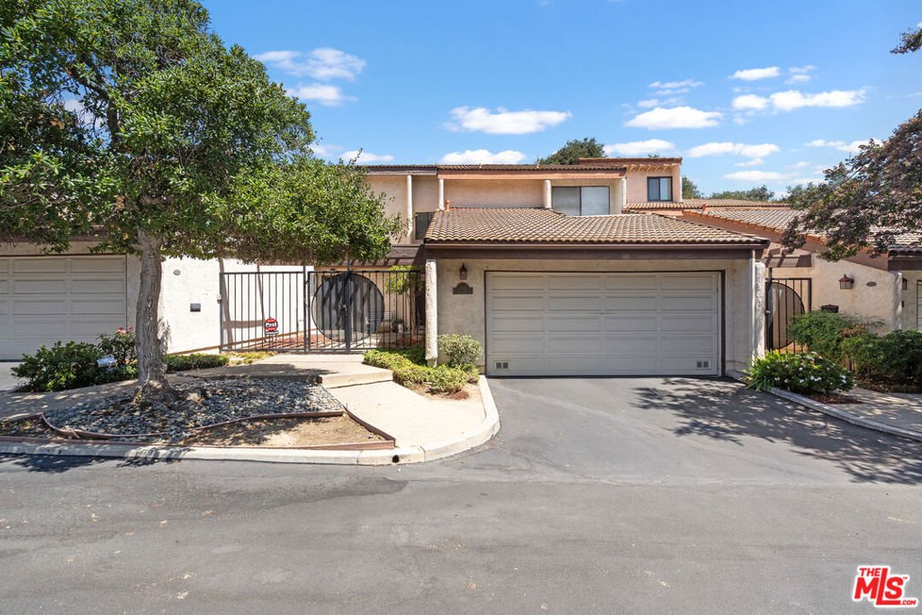 Condo in Altadena, California, United States 1 - 18028702
