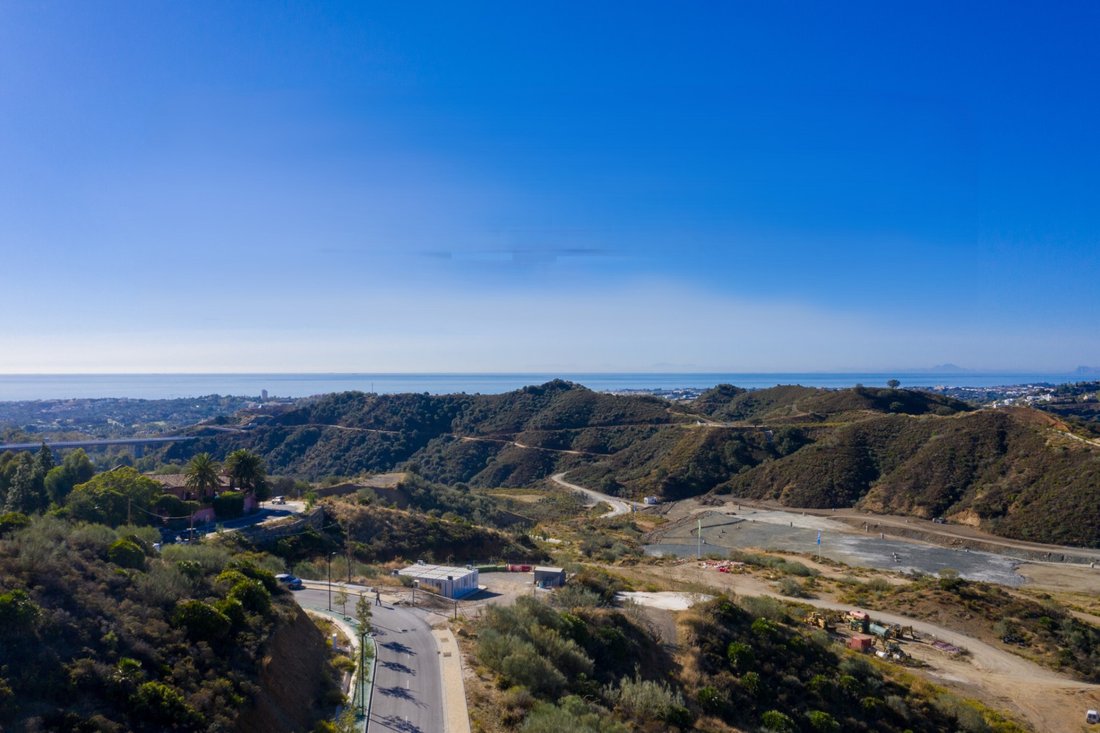 Land in La Quinta, Benahavis, Andalusia 4 - 15039046