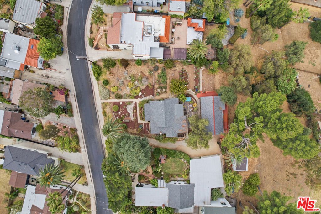 Los Angeles, California, United States 5 - 18028675