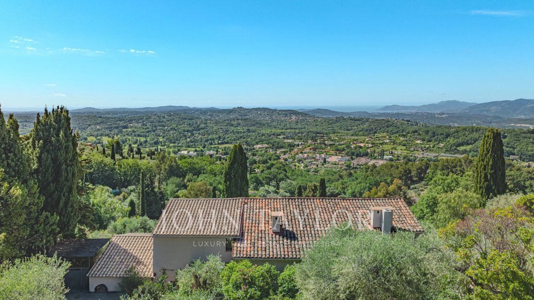 House in Châteauneuf-Grasse, Provence-Alpes-Côte d'Azur, France 1 - 17474344