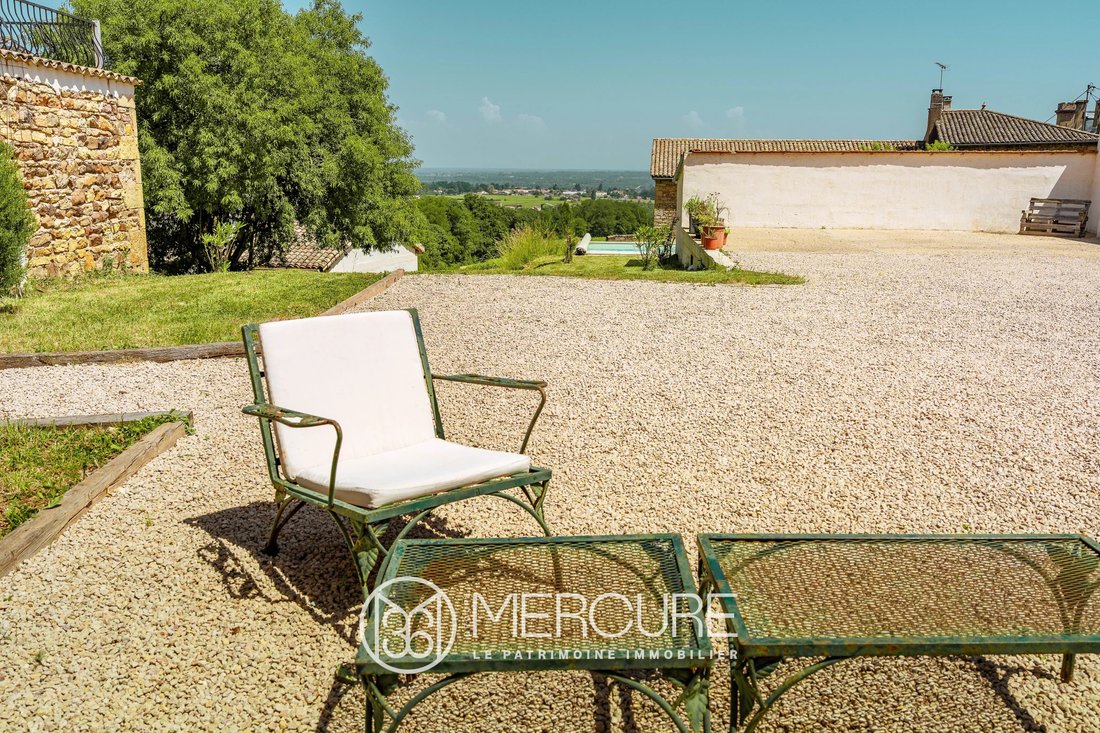 Estate in Chanes, Bourgogne – Franche-Comté, France 2 - 18028443