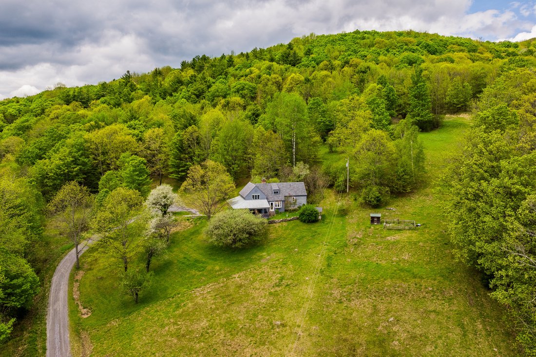 House in Strafford, Vermont, United States 3 - 18027988