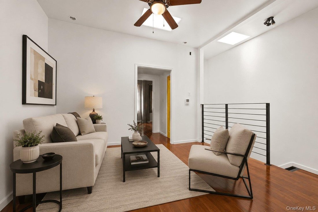 House in New York, New York, United States 5 - 18026316