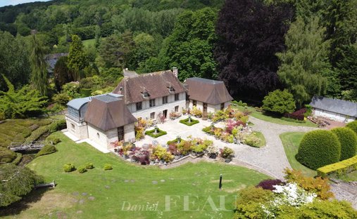 House in Saint-Gatien-des-Bois, Normandy, France 1