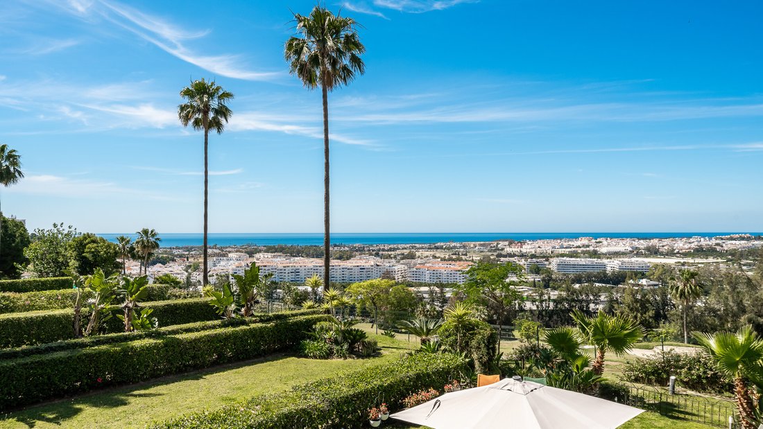 Apartment in Nueva Andalucia, Marbella, Spain 1 - 18018947