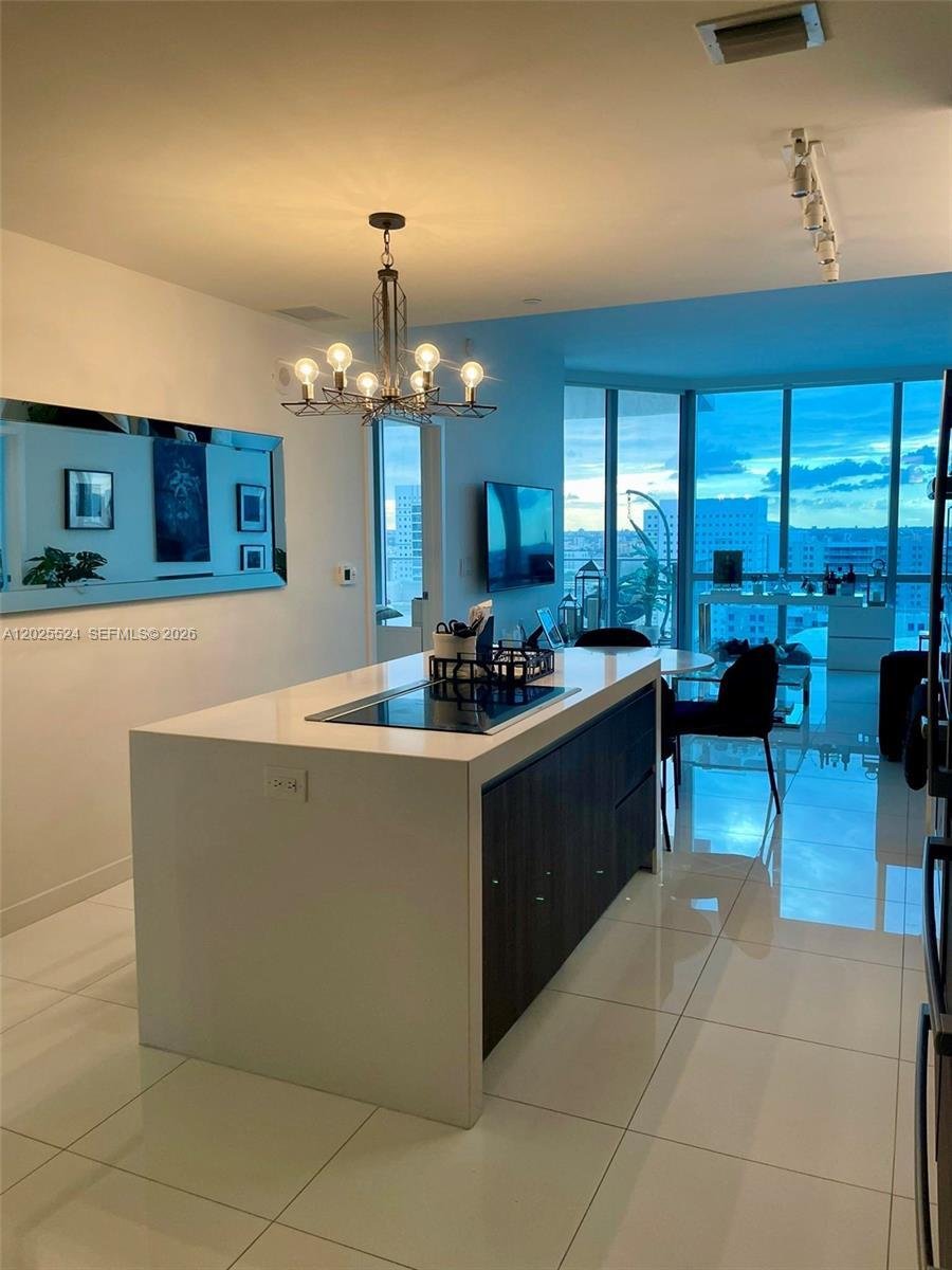Condo in Miami, Florida, United States 3 - 18008058