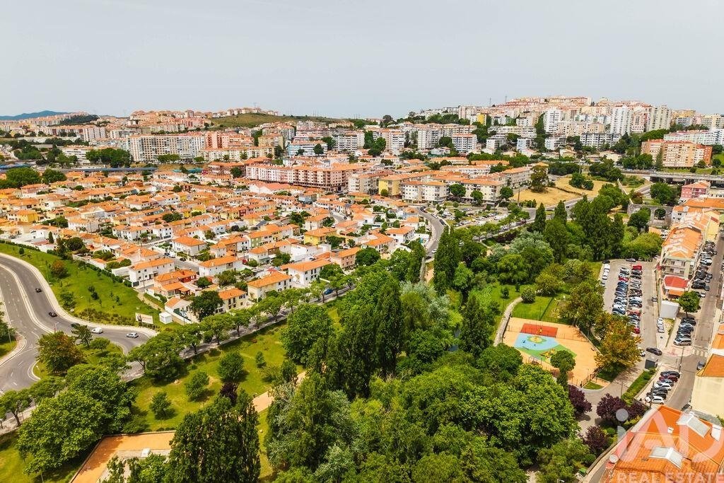 House in Belas, Lisbon, Portugal 3 - 18027703