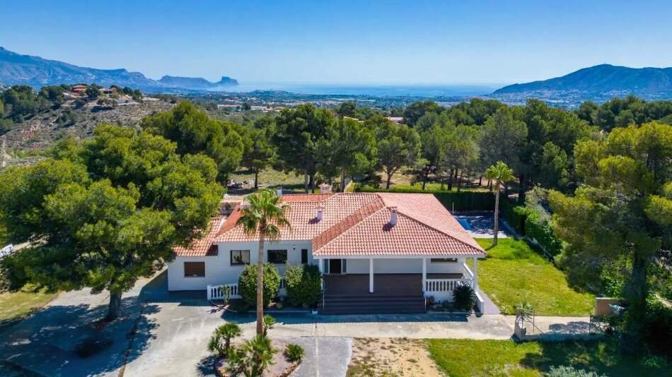 Villa en La Nucía, Comunidad Valenciana, España 1 - 18000880